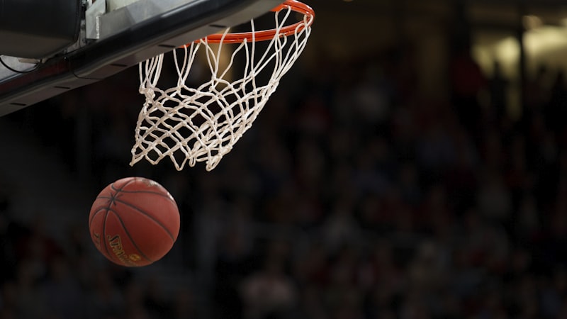 NBA篮球赛湖人队对阵勇士队现场直播高清画面